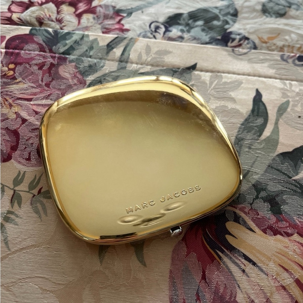 Marc Jacobs Omega Glaze Highlighter